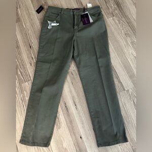 Petite Gloria Vanderbilt Amanda Jeans